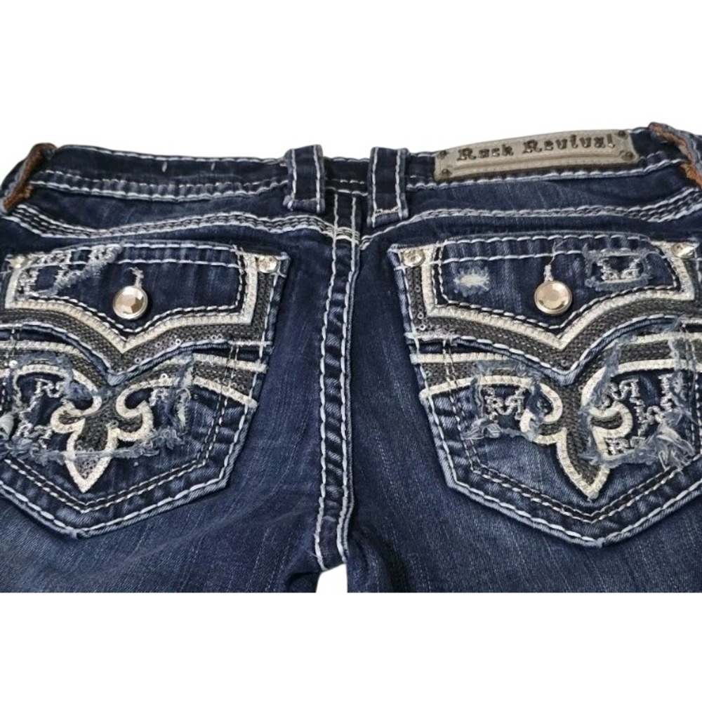 Rock Revival Straight celinda Jeans Capri‎ Embellished Embroidered Distressed